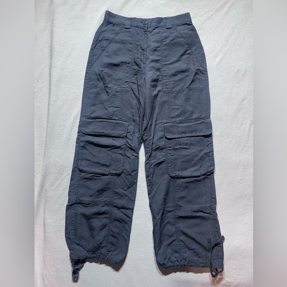 Abercrombie and Fitch Low Rise Gray Cargo Pants
